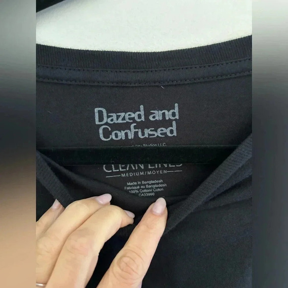 Dazed and Confused Smiley Tee NWT - Picture 6 of 7